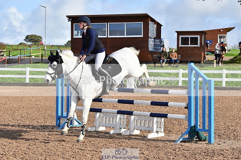 231029A-123010-03310 - Pony Foxhunter & 1.10m Open