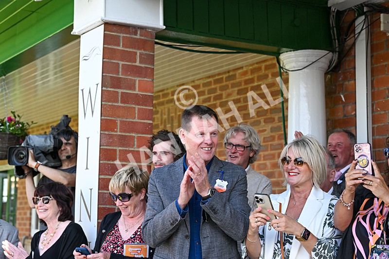 160624-Race 3-Mereside Diva-8571 - Race 3