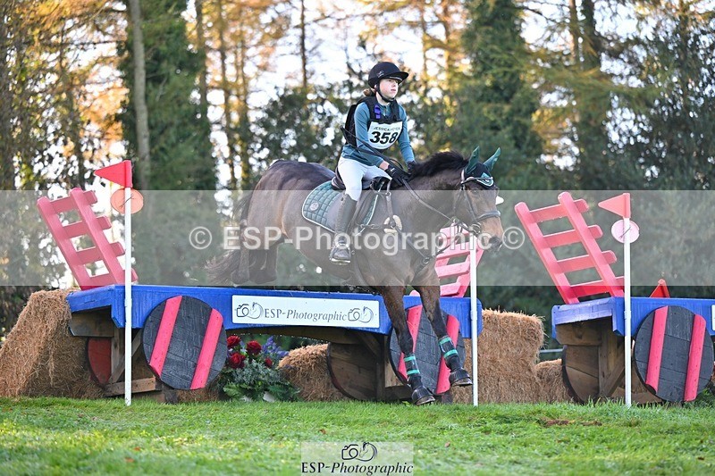 241026-104838-11825 - 358-Jessica.Meyer-LACKAGHMORE.VANDANGO