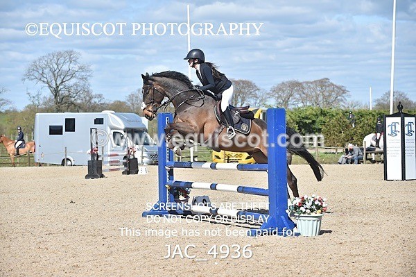 JAC_4936 - CLASS 13 SAT Senior BritiNovice/ 90cm Open