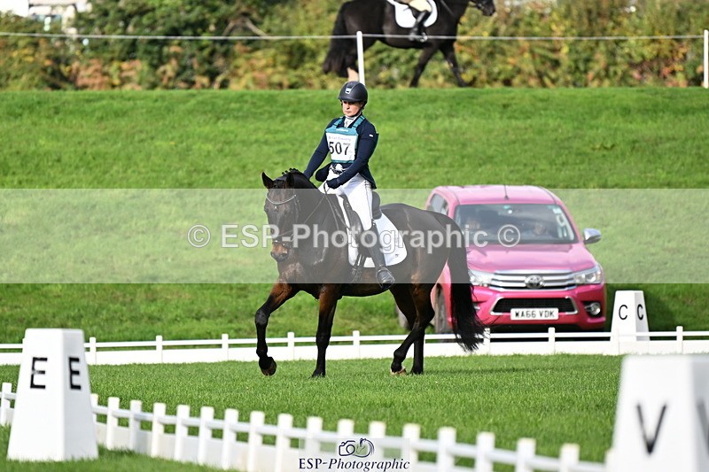 251023A-103229-02516 - G-507-Dominique.Kinnaird-Ainley