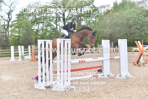 BPP_6134 - CLASS 29 SUN Senior Newcomers/ 1.10m Open