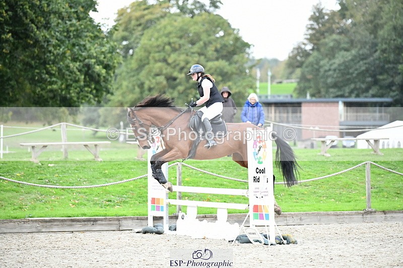 251004A-172420-02408 - Classes 12 & 13 90cm