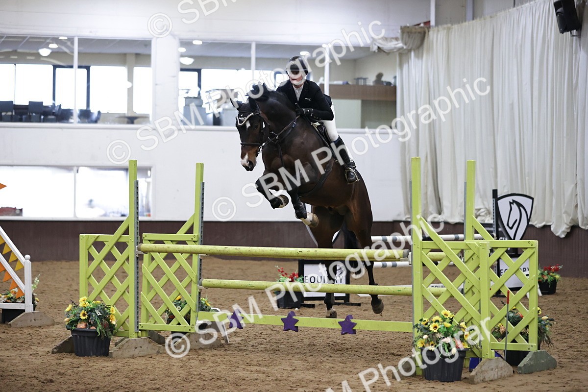 SBM_001522 - Class 4 - Senior Newcomers/ 1.10m Open