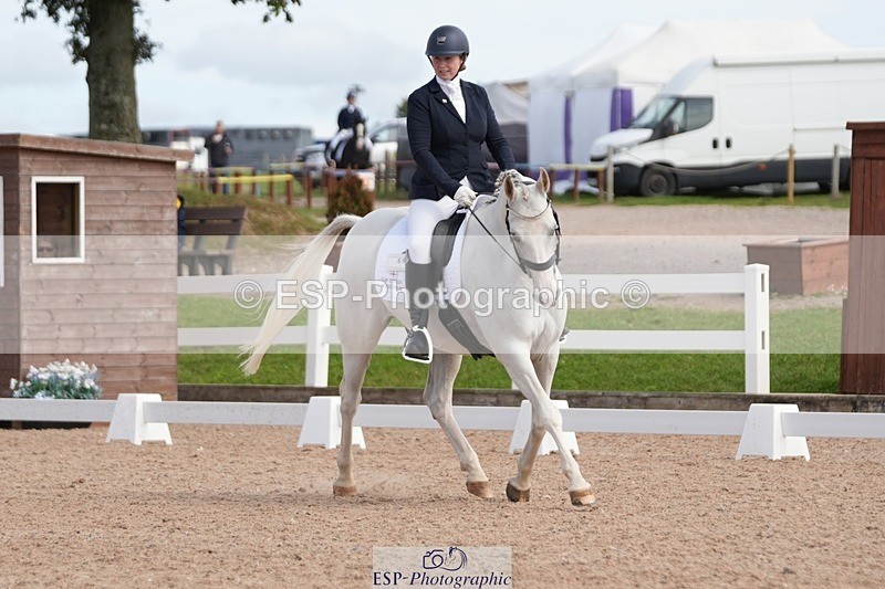 250906-130433-03509 - 065-Jessica.PerrySilver.Secret