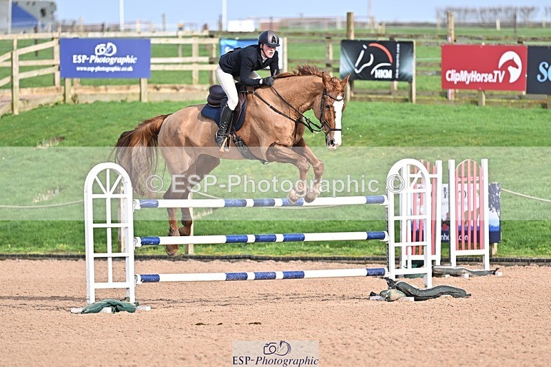 260211-131720-00529 - Cls 5 Foxhunter and 1.20m