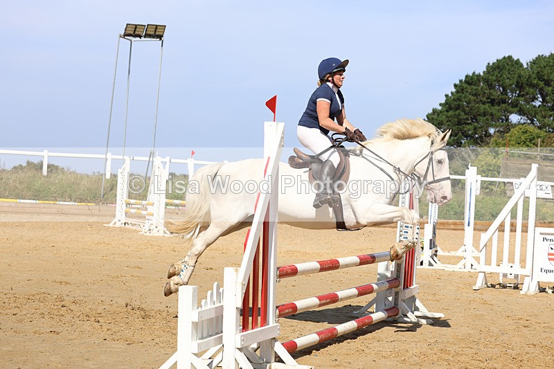 3E7A1336 - Class 9: 80cm Senior