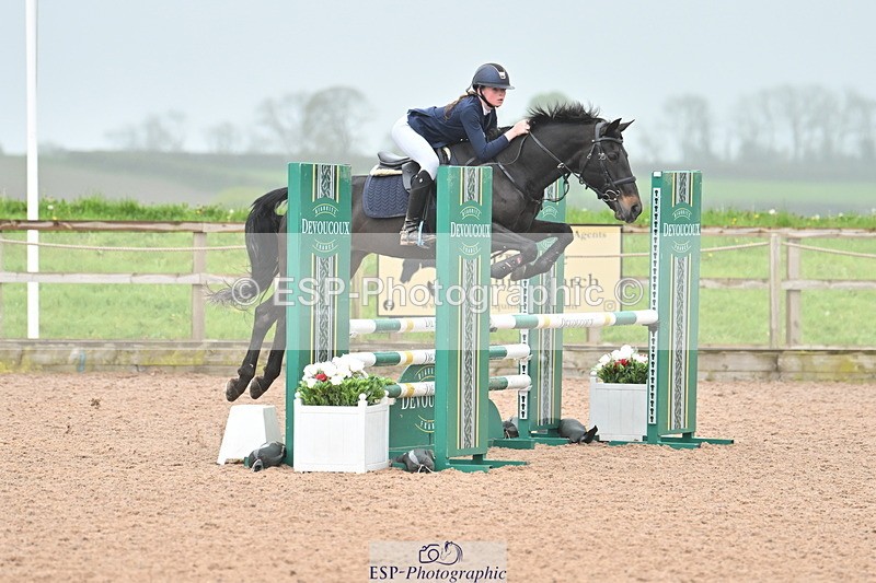 240505A-121923-05025 - Cls 4 Blue Chip Pony Newcomers & 1m Open