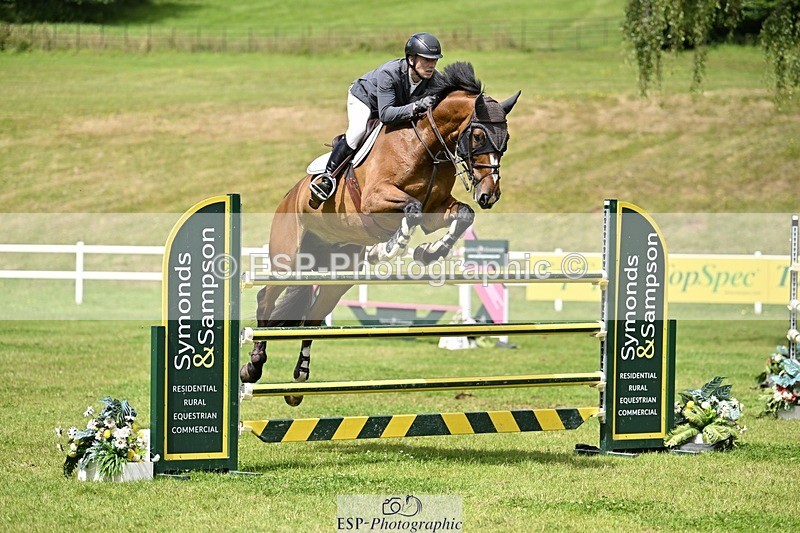 240711-120326-26806 - Cls 117 HOYS Grade C Quali 1.35m