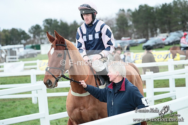 PtP 141225  2476 - New Forest Hounds PtP Larkhill 14/12/25