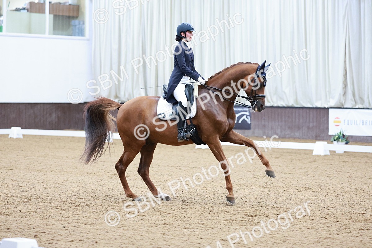 SBM_016515 - Class 5 - FEI INT II - 17.24-18.20