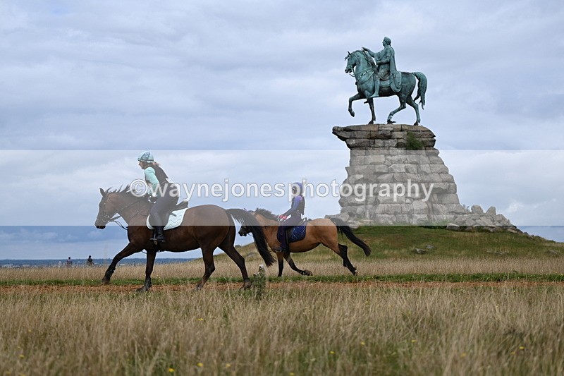 DSC_6180 - Time at Statue 12:17 to 12:44