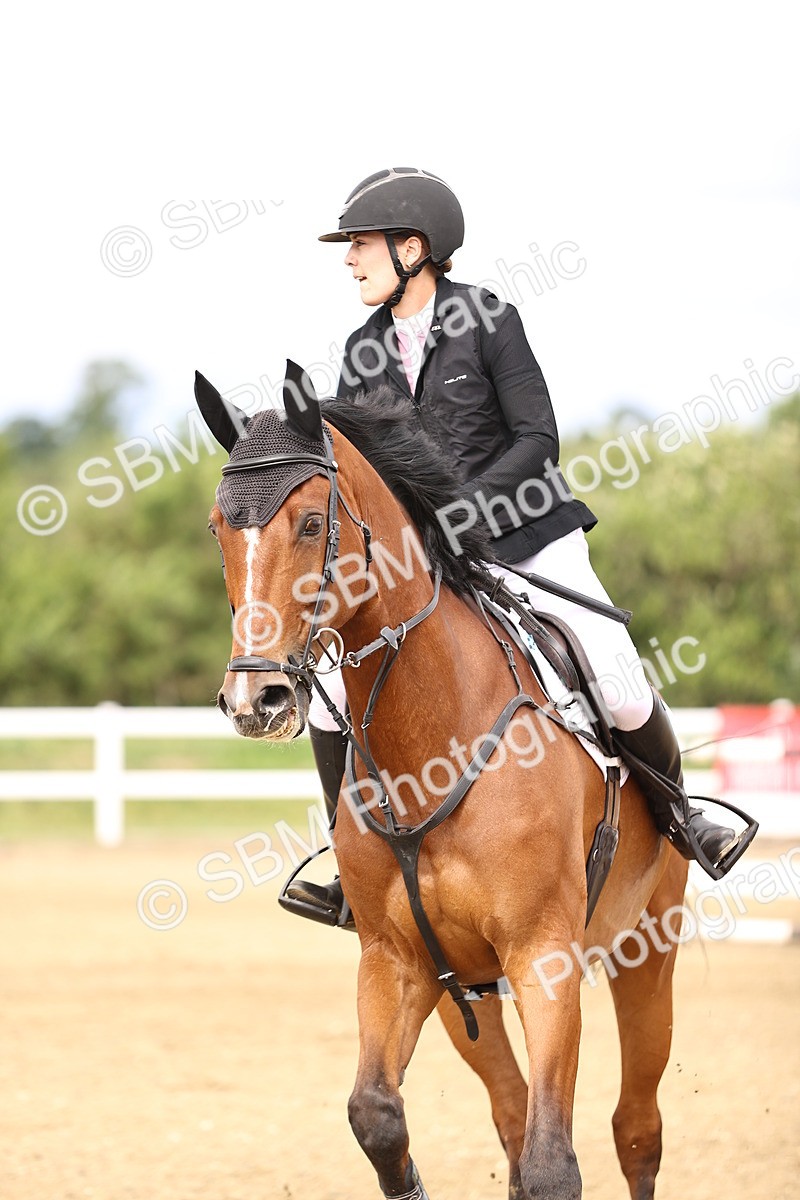 SBM_008032 - Class 21 - Senior Foxhunter - 1.20m