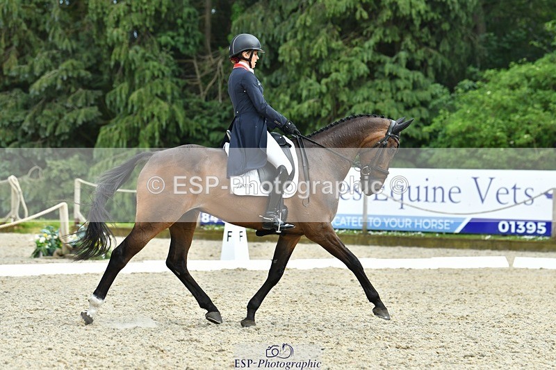 230525-165443-04832 - 438-IRISH_TRUMP-Sarah_Bullimore-DR