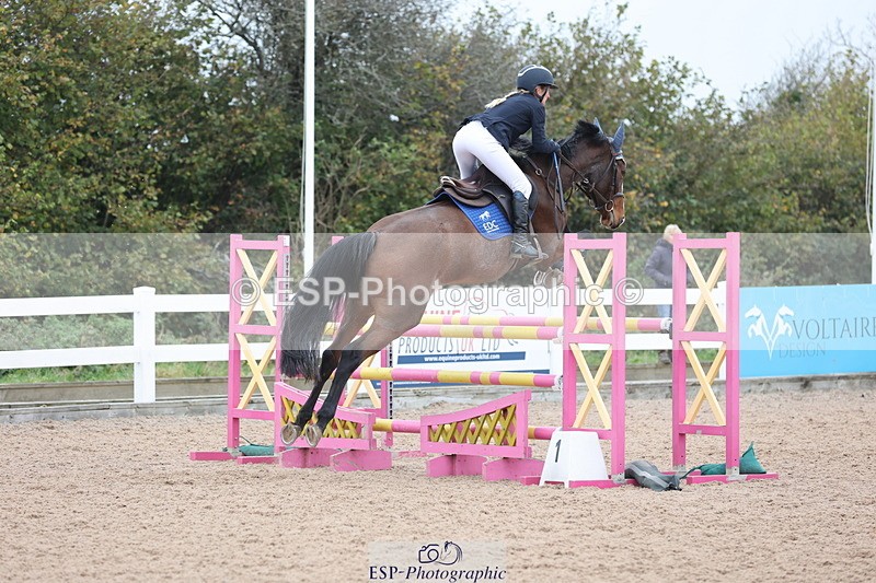 241101A-121531-01692 - FRI Cls 5 Newcomers and 1.10m Open