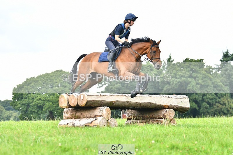 230817-131625-02882 - Abbie's 1st Group - XC