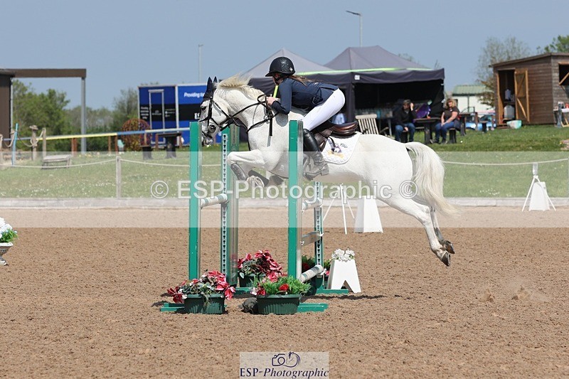 250503-120952-00937 - Cls 9 Pony Foxhunter and 1.10m Open
