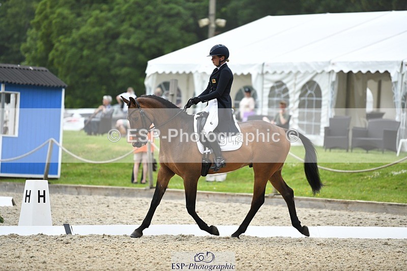 230525-131412-02121 - 115-RNH_ULTIMATE-Harriet_Wright-WEDTrotUp+DR