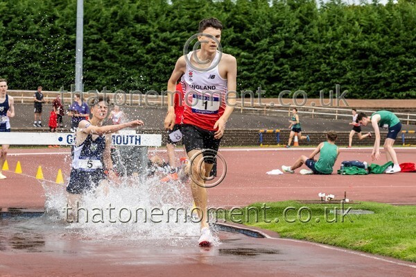 SIAB23-915072 - Track Male Set Two