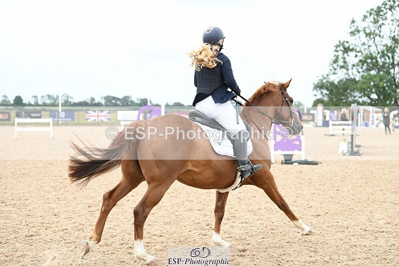 250807-113814-00725 - 1m Round 1