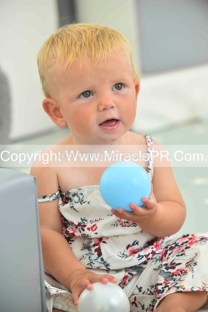 SH4_2095 - Bonny baby competition.