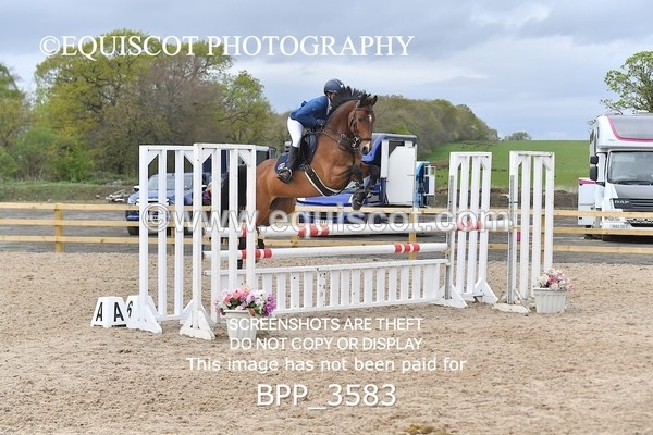 BPP_3583 - CLASS 18 SUN Senior Newcomers/ 1.10m Open