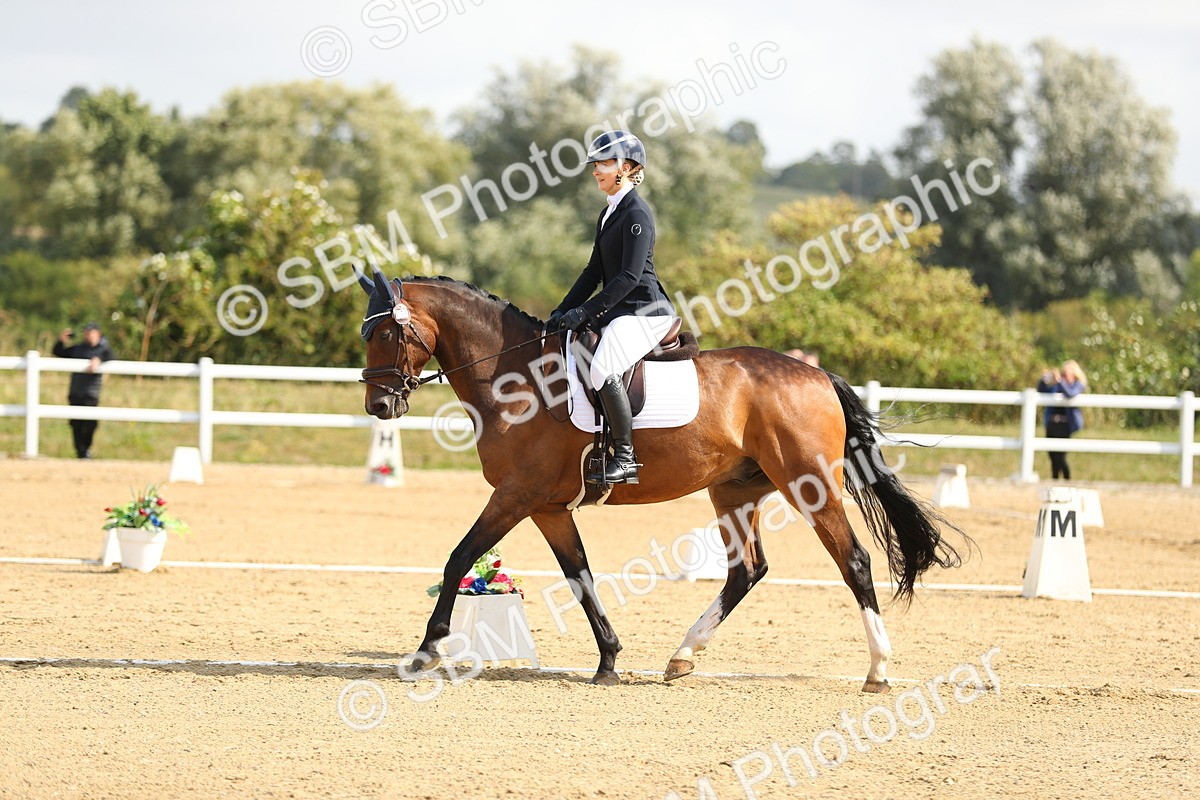 SBM_015642 - Class 13 - Novice 23 - 9.54-11.04