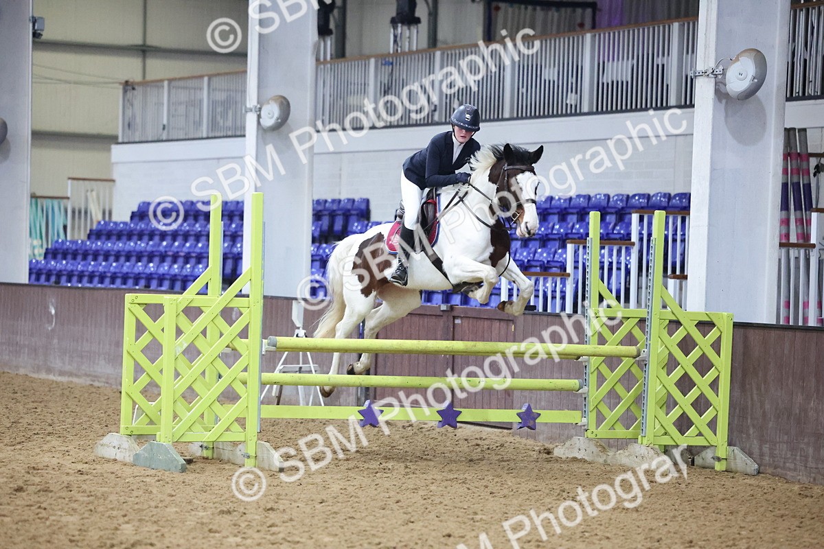 SBM_003139 - Class 11 - Blue Chip Pony Newcomers - 1.00m Open