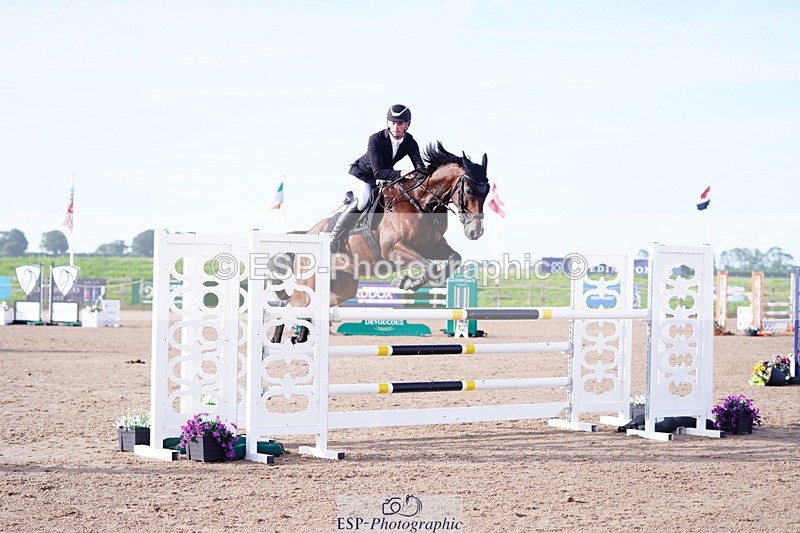 240804A-080252-09704 - Cls 41 Snr 1.20m Open