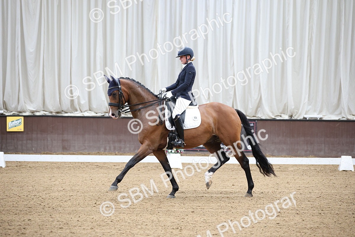 SBM_003882 - Class 8 - Advanced Medium 6 Silver