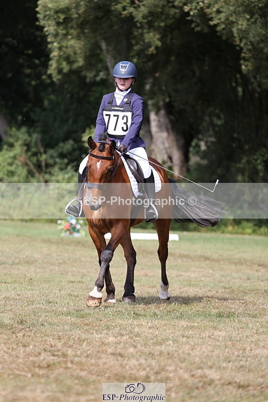 250823A-152207-33093 - PC80 Ride Off