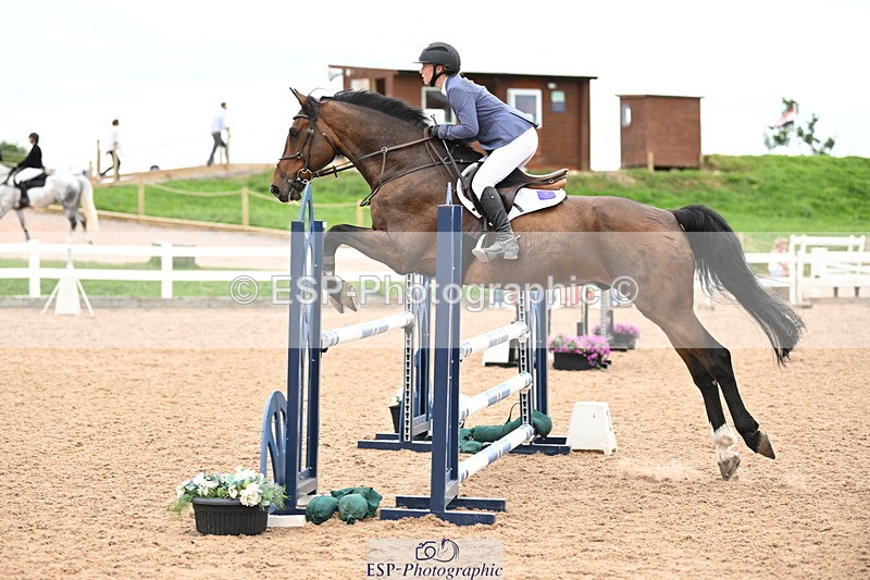 240802A-134209-04653 - Cls 25 1.05m Amateur Qualifier