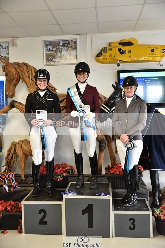 250215-153806-04508 - Medium Gold Presentations