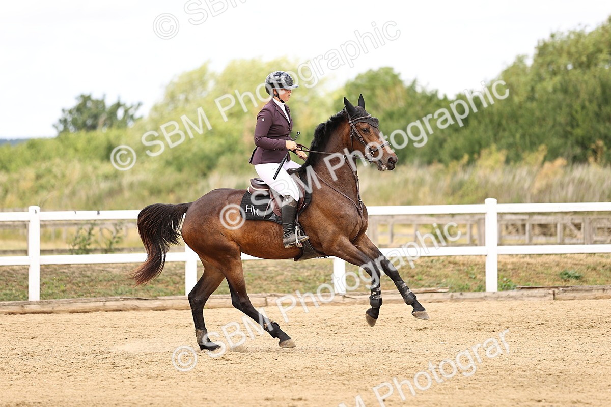 SBM_013444 - Class 14 - Senior Discovery - 1.00m Open