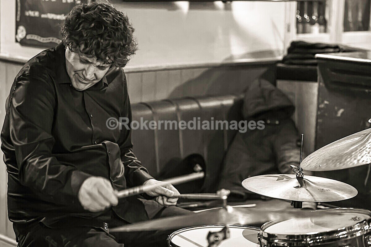 Derek Nash Dec 2025-95 - Derek Nash and Jonny Henderson Trio