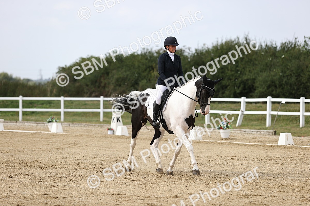 SBM_017991 - Class 14 - Novice 23 - 15.16-16.19