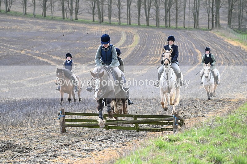 WJ6_8671 - Meet & Line One