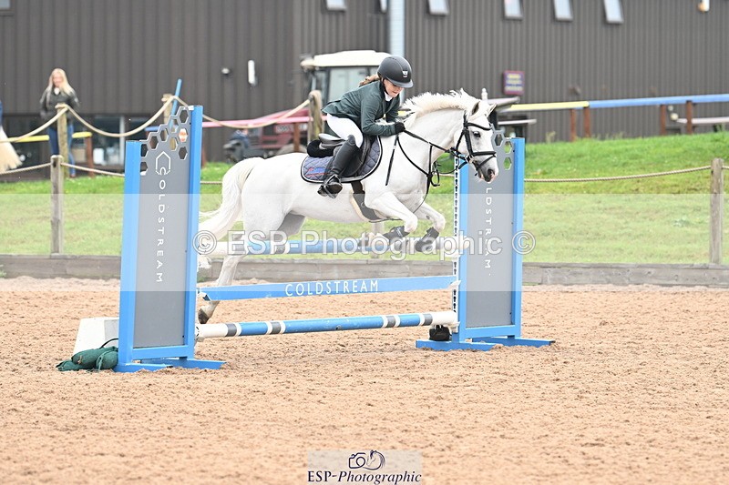 240907A-114016-01022 - Cls 2 Pony Small Team 70cm & 80cm