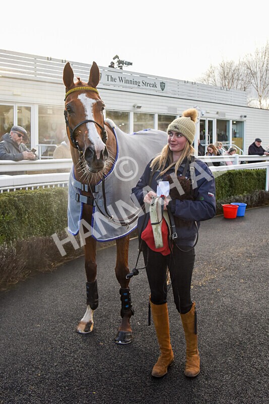 281224-Race 3-Pescatorius-4220 - Race 3