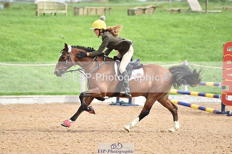 230902A-112158-00688 - Cls 2B Pony Small 80cm