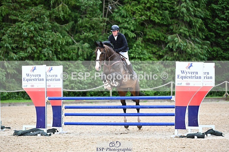 240706-180622-17636 - Cls 39 1.05m Amateur Quali and Open