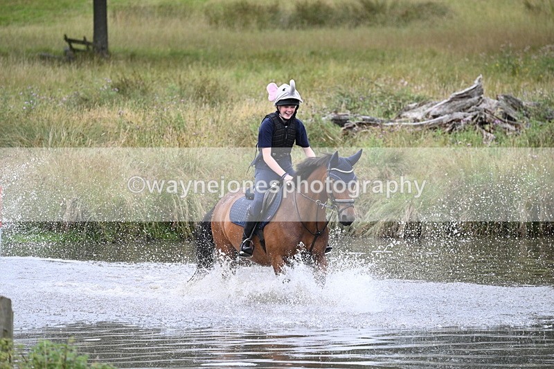 WJ7_2575 - Time at Water 11:37 to 12:13