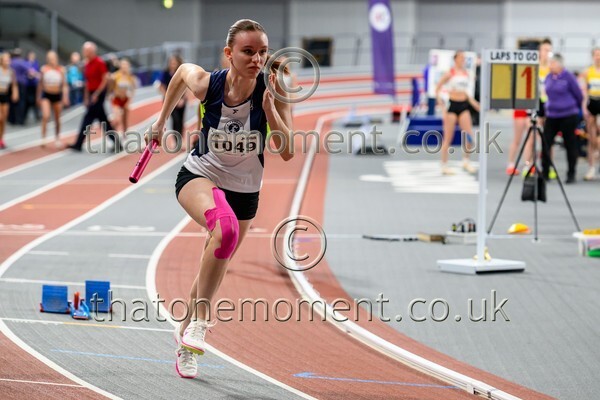 CombiMast25-914297 - Track Female Set One