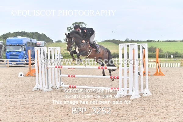 BPP_3252 - CLASS 5 Senior Newcomers/ 1.10m Open