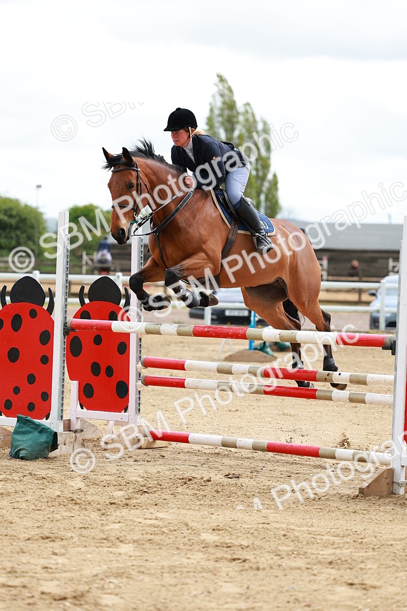 SBM_002346 - Class 10 - Senior Newcomers - 1.10m