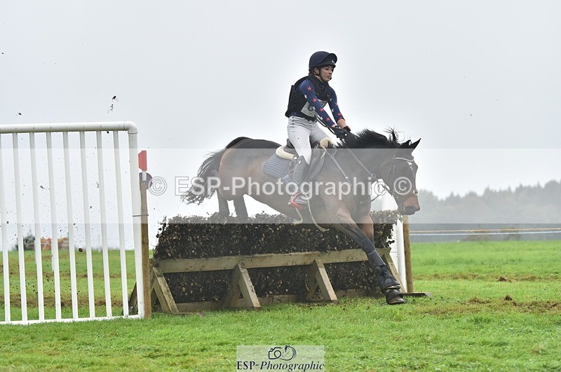 231021-105732-14433 - 670-SEEK.INDI-Maia.Ramasamy-SC+XC