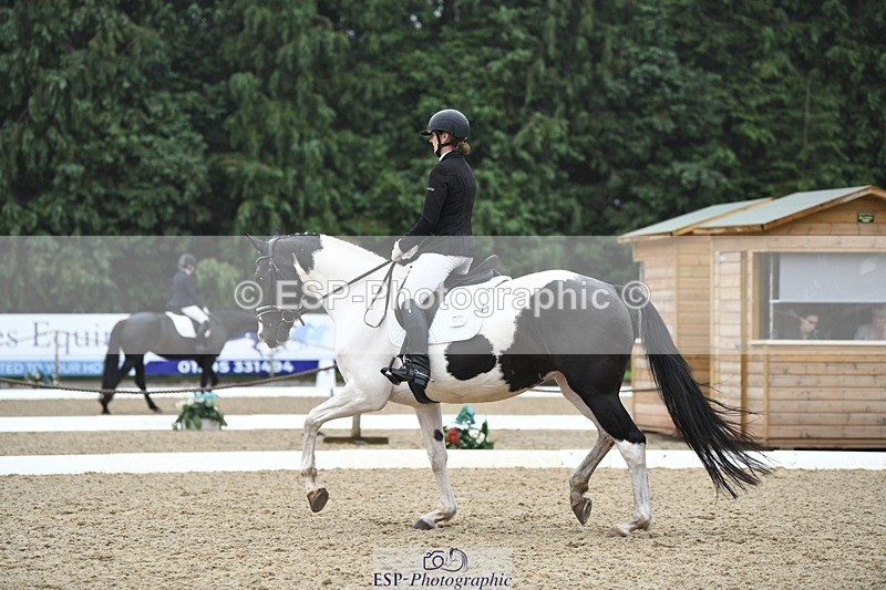 240720-113442-04334 - 123-Michelle_Wallis-Alvescot_Winning_Mood