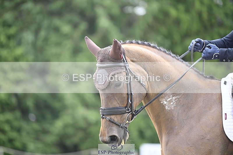 240523-121804-04583 - 428-COOLEY_SNAPCHAT-Selina_Milnes