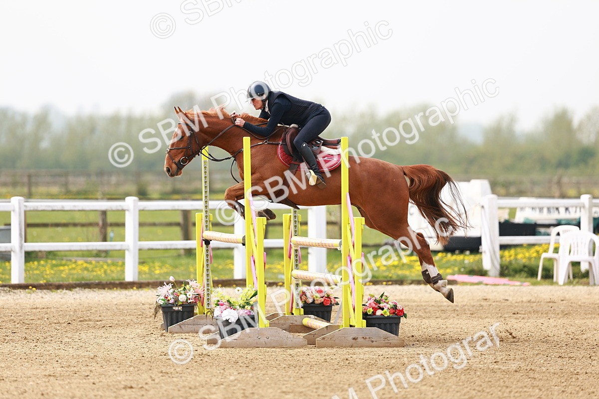  - Class 17 - Senior 1.05m