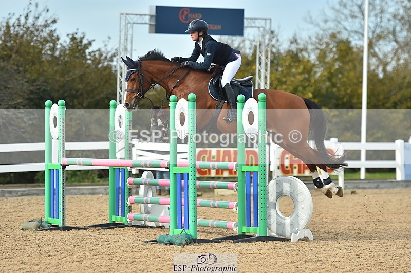 231111A-130606-02042 - Cls 12 Newcomers & 1.10m Open